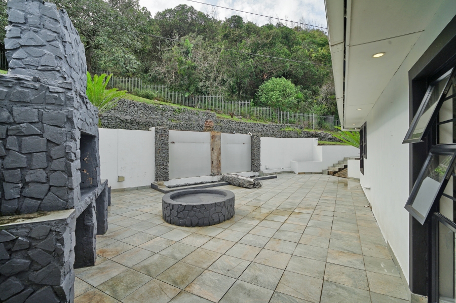 4 Bedroom Property for Sale in Beacon Bay Eastern Cape